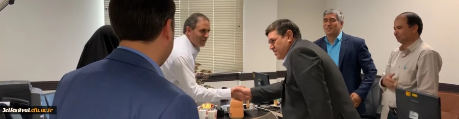 بازدید دکتر خنیفر از فرایند داوری آثار سومین جشنواره یادگیری الکترونیکی دانشگاه فرهنگیان